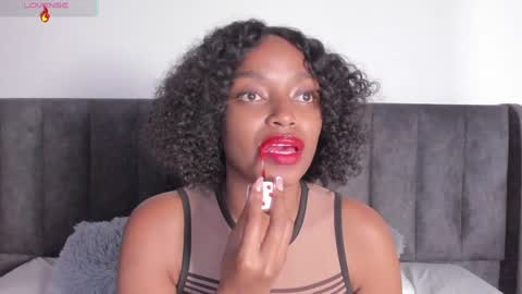 Snapshot of martina_jackson_ chatting on 02-07-25, 11:24 Laura online show from 02-07-25, 11:24