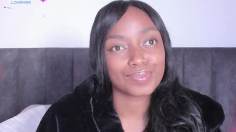 Snapshot of martina_jackson_ chatting on 02-15-25, 12:15 Laura online show from 02-15-25, 12:15