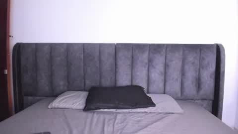 Snapshot of martina_jackson_ chatting on 02-28-25, 08:39 Laura online show from 02-28-25, 08:39