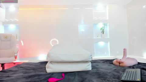 Martina  online show from 12-26-24, 08:42