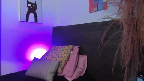 martina mIIler online show from 02-21-25, 01:00