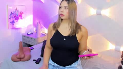 martina mIIler online show from 04-28-26, 11:59