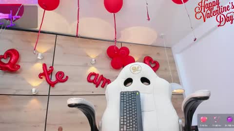 martina touss  online show from 02-15-25, 02:47