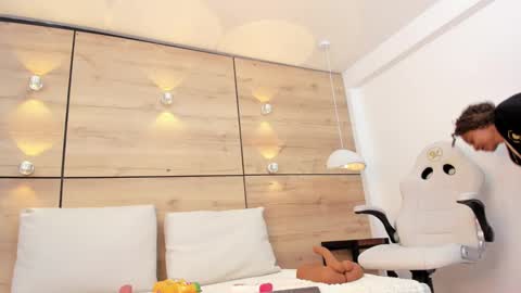 martina touss  online show from 03-05-25, 06:23