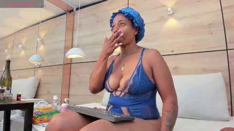 martina touss  online show from 03-07-25, 07:16