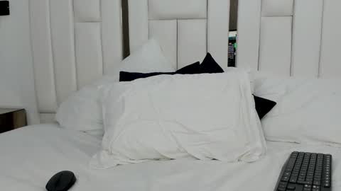 Martina Black online show from 01-25-25, 11:11