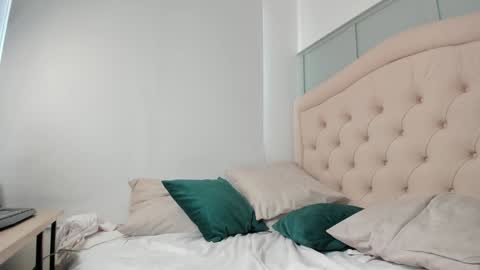 Martina Black online show from 02-01-25, 07:02