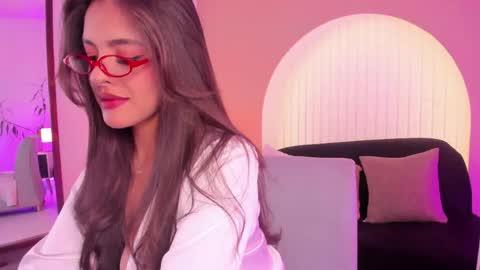 Nina online show from 06-03-26, 08:14