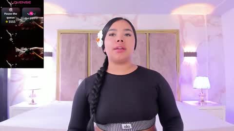 Snapshot of martinagarcia__ chatting on 11-11-25, 07:47 Martina Garcia online show from 11-11-25, 07:47