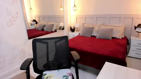 Snapshot of martinaguzmann chatting on 06-10-26, 02:12 Martina online show from 06-10-26, 02:12