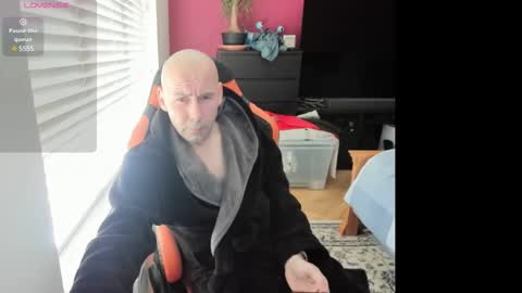 Snapshot of martinireland chatting on 02-22-25, 11:02 Martin online show from 02-22-25, 11:02