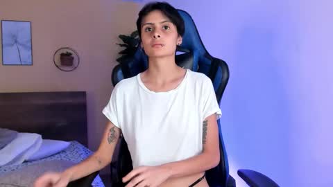 Martina and Anastasia online show from 11-12-25, 09:36