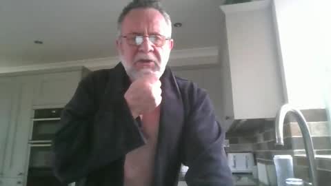 martinrgbxxxx online show from 04-28-26, 06:18