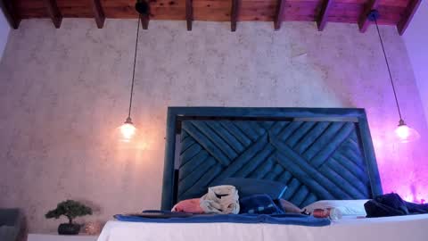 Martina online show from 02-11-25, 02:03