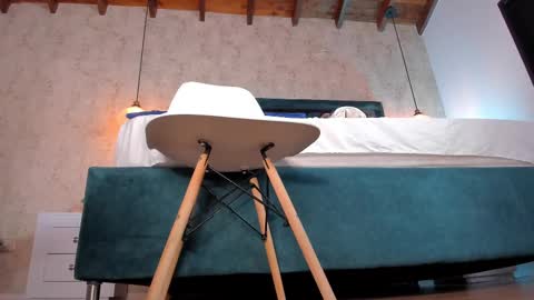 Martina online show from 02-21-25, 10:48