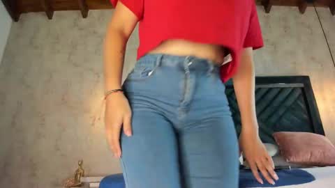 Martina online show from 10-04-25, 07:34