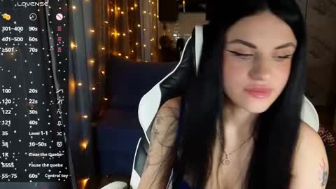 Snapshot of mary___moore chatting on 12-18-24, 08:53 Maria online show from 12-18-24, 08:53