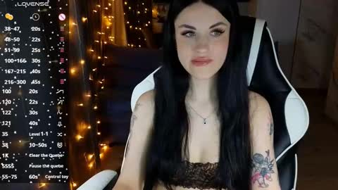 Snapshot of mary___moore chatting on 01-24-25, 01:13 Maria online show from 01-24-25, 01:13