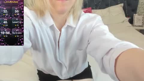 Snapshot of mary__bailey chatting on 01-17-25, 01:25 mary__bailey online show from 01-17-25, 01:25