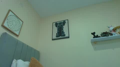 Snapshot of mary_cute9 chatting on 05-28-26, 12:02 mary_cute9 online show from 05-28-26, 12:02