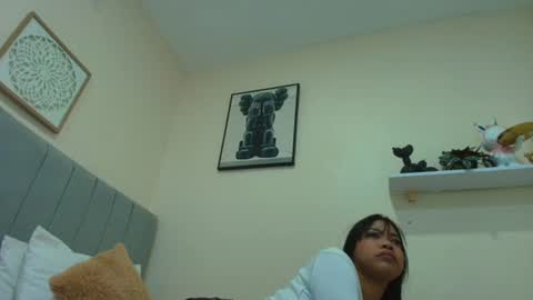 Snapshot of mary_cute9 chatting on 06-10-26, 12:04 mary_cute9 online show from 06-10-26, 12:04