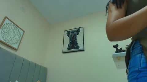 Snapshot of mary_cute9 chatting on 06-11-26, 12:03 mary_cute9 online show from 06-11-26, 12:03