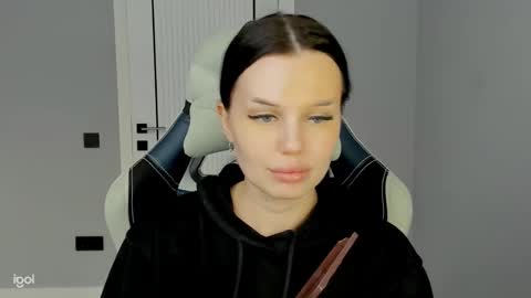 mary_jain13 online show from 10-13-25, 09:20