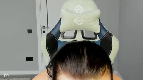 mary_jain13 online show from 10-21-25, 08:26