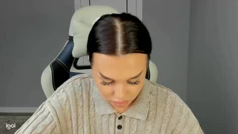 mary_jain13 online show from 10-22-25, 01:44