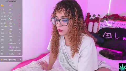 Snapshot of mary_jane_lovers chatting on 11-10-25, 09:03 Mary Jane online show from 11-10-25, 09:03