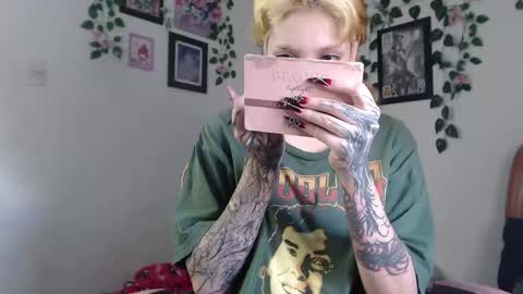                      100   online show from 01-08-25, 08:07