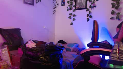                      100   online show from 01-18-25, 06:03