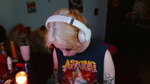                      100   online show from 07-23-26, 05:00