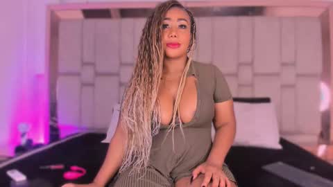Snapshot of mary_kisss chatting on 10-22-25, 08:41   online show from 10-22-25, 08:41