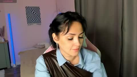 Mary online show from 04-27-26, 02:09