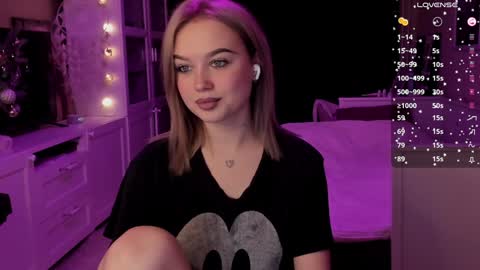 Snapshot of mary_romance chatting on 01-09-25, 05:54 Mary online show from 01-09-25, 05:54