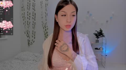 Maryana online show from 01-25-25, 03:41