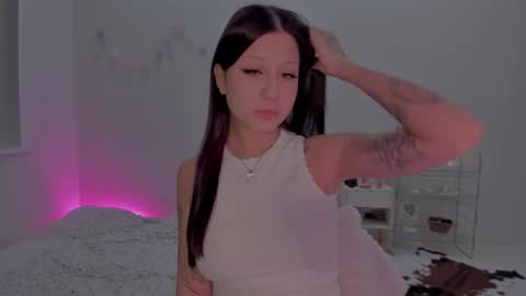 Maryana online show from 09-25-25, 03:05