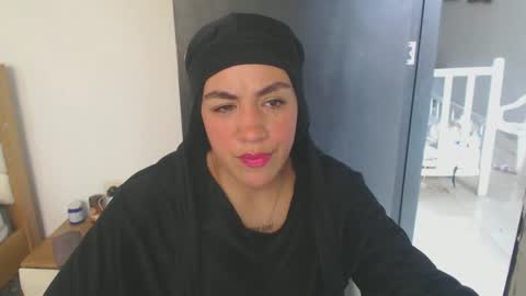 Snapshot of maryam_arabicmilk chatting on 01-02-25, 07:18 maryam_arabicmilk online show from 01-02-25, 07:18