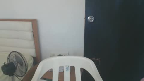 Snapshot of maryam_arabicmilk chatting on 02-06-25, 01:43 maryam_arabicmilk online show from 02-06-25, 01:43