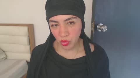 Snapshot of maryam_arabicmilk chatting on 02-14-25, 02:44 maryam_arabicmilk online show from 02-14-25, 02:44