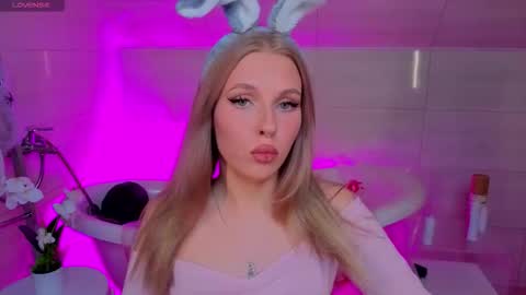 Snapshot of maryan_aa chatting on 10-29-25, 03:53 Maryana online show from 10-29-25, 03:53