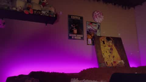     online show from 01-09-26, 06:16