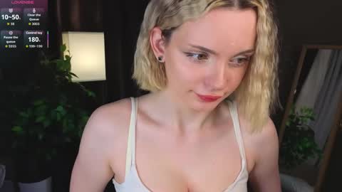 Mary online show from 04-12-26, 01:21