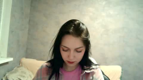 Snapshot of maryellensiewert chatting on 11-30-25, 08:13 Stephie online show from 11-30-25, 08:13