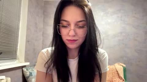 Snapshot of maryellensiewert chatting on 12-14-25, 09:30 Stephie online show from 12-14-25, 09:30