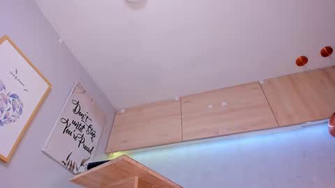   online show from 02-18-25, 12:06