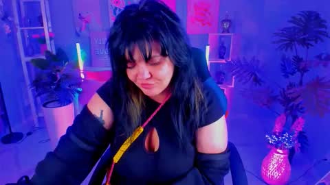 Snapshot of maryharrys chatting on 09-08-25, 08:30 Mary online show from 09-08-25, 08:30