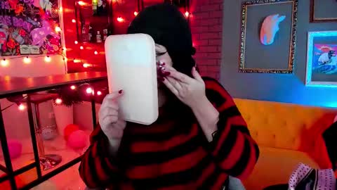 Snapshot of maryharrys chatting on 09-29-25, 09:08 Mary online show from 09-29-25, 09:08