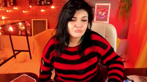 Snapshot of maryharrys chatting on 10-19-25, 08:42 Mary online show from 10-19-25, 08:42